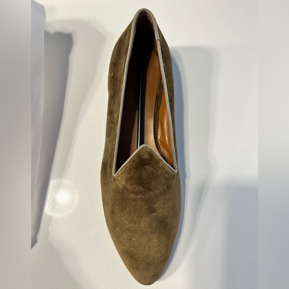 Le Monde Beryl Venetian slipper in green velvet